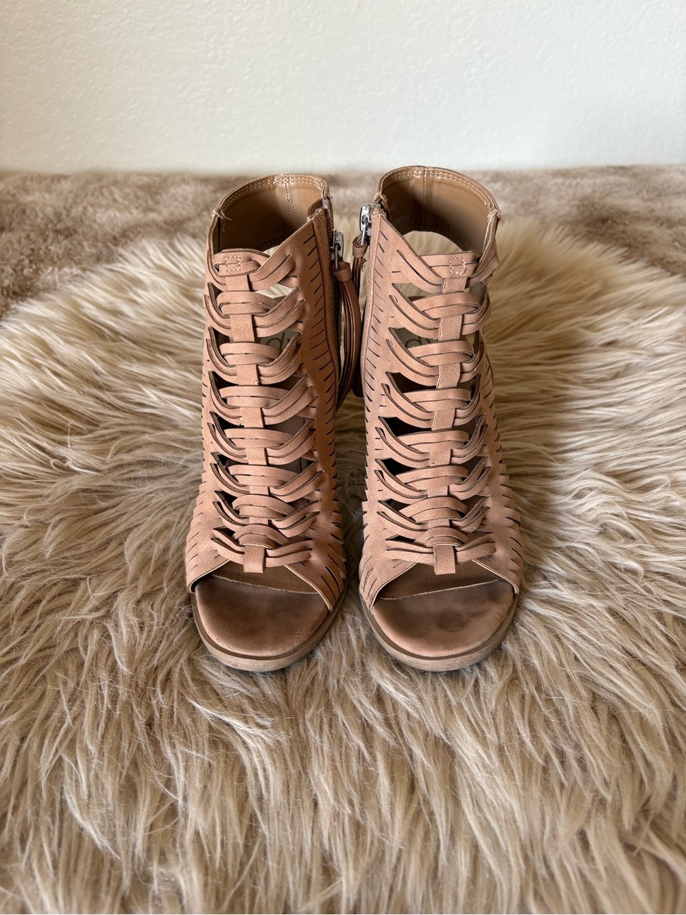 Dolce Vita tan woven heels